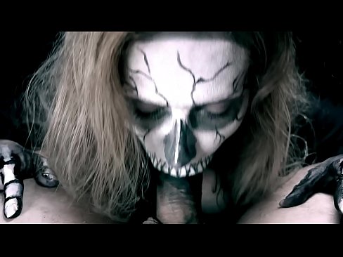 ❤️ Demon girl zuigt pik met haar zwarte mond en slikt sperma. ❤❌ Sex video at porn nl.sex78.ru